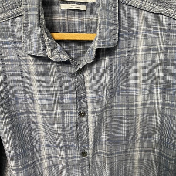 Casual Shirt in size L on Sale - Picture 2 of 4